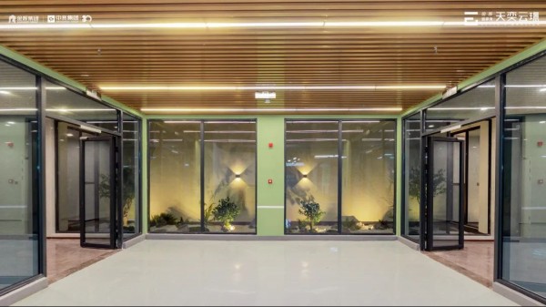 1687662352285074.jpg 金輝地產上饒?zhí)燹仍骗Z實景展示區(qū)